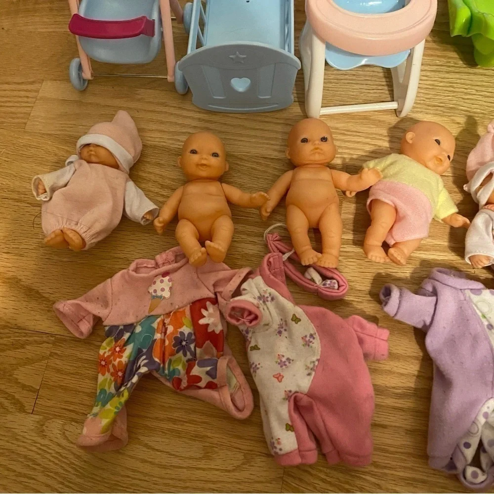 Mini Doll Quintuplets Baby Play Set Crib Swing High Chair Walker Tub Born Zapf